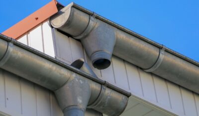 Installing Rain Gutters