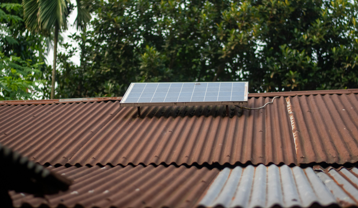 Standing seam metal roofing installation